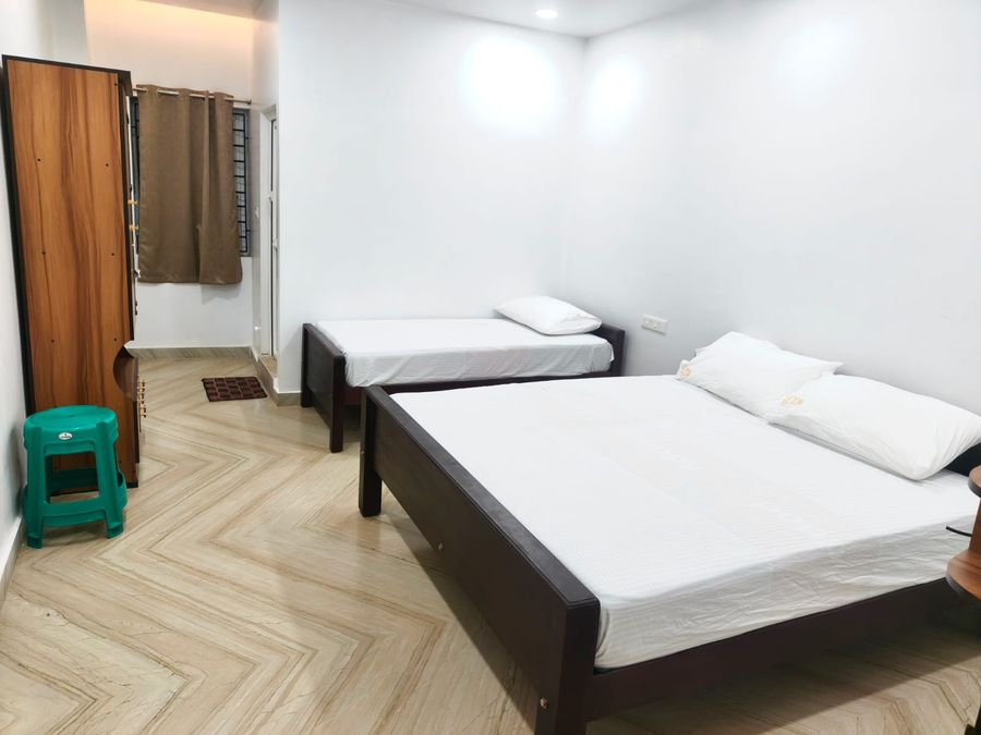4-Sharing Room - AC at Sekar Inn — interior photo, Arumuganeri, Thoothukudi