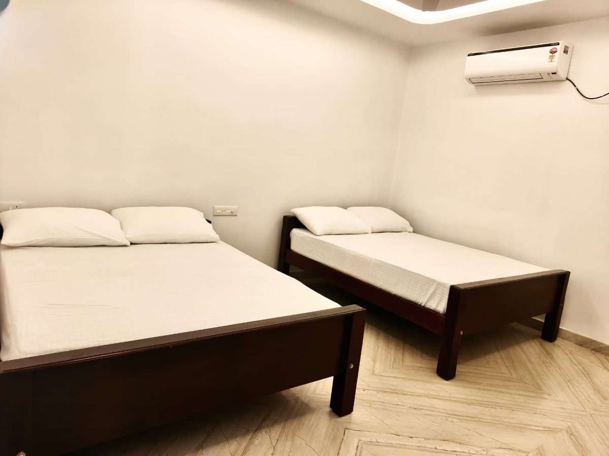 King Suite at Sekar Inn — interior photo, Arumuganeri, Thoothukudi